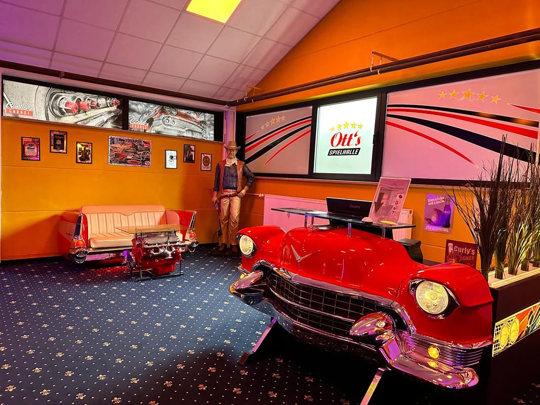 Spielhalle Cadillacs Garage Olching
